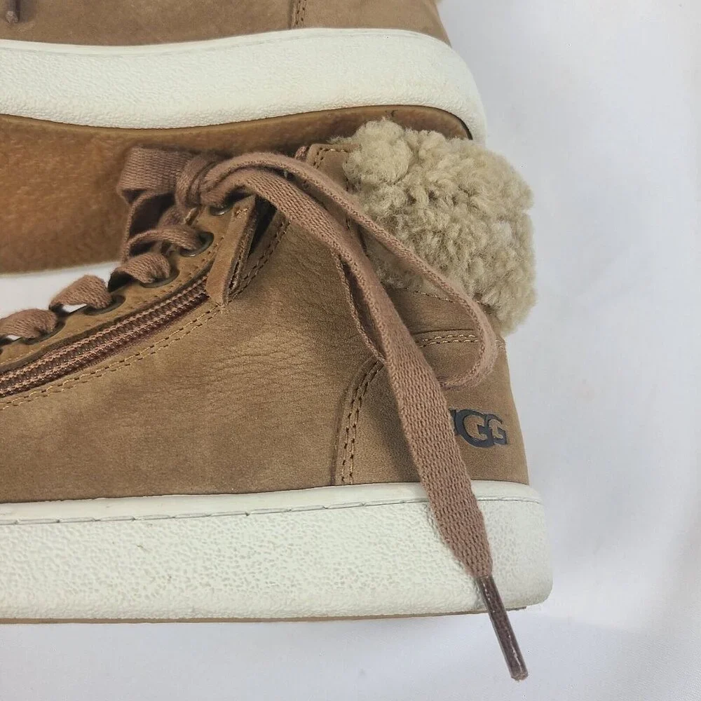 UGG Girls Pure Leather Lace Up Zipper Sneaker Boots with‎ Wool Fur Size 5